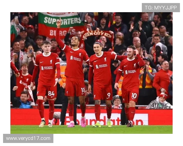 2010年曼联与利物浦激战全场精彩回顾与赛况分析