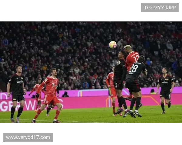 哈化柏林与拜仁慕尼黑激战正酣精彩瞬间回顾与赛后分析